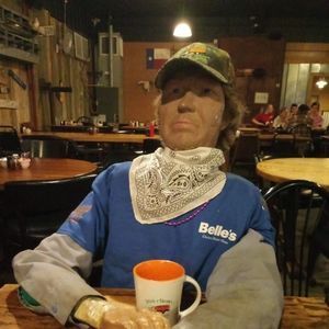 Meet your Posher, Jasmine